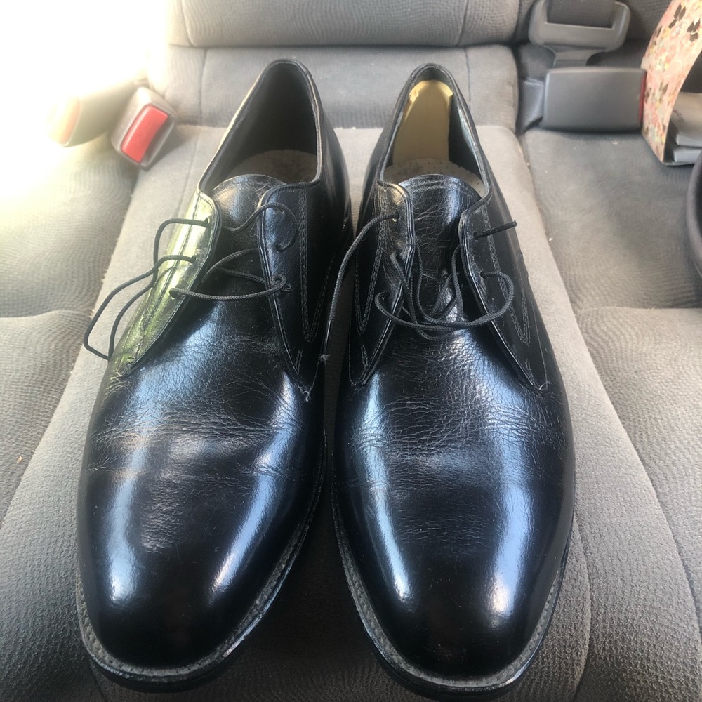Men’s Leather a Dress Shoes. Size 11